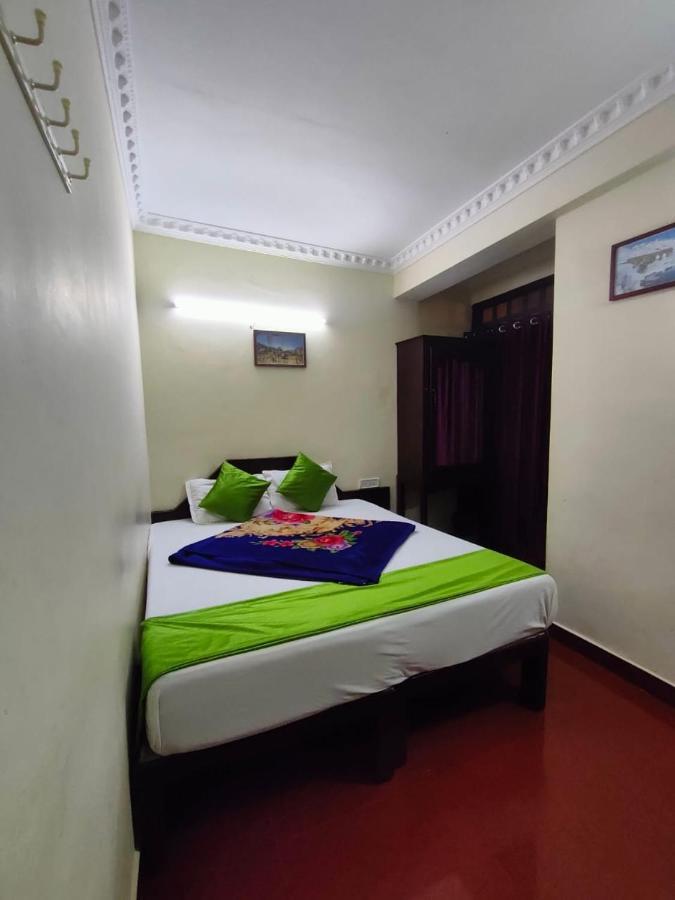 Munnar Kaippalli Budget Homestay المظهر الخارجي الصورة